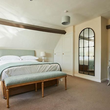 The Royal Oak, Yattendon Frilsham Bagian luar foto